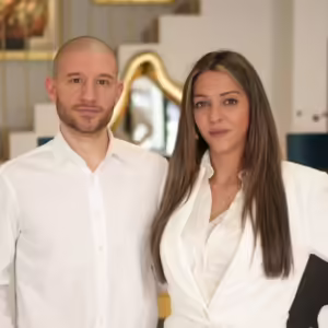 Professionelle Haarpigmentierung gesucht? Foundation Time zählt zu den bekanntesten Haarpigmentierer in Frankfurt am Main, Mainz, Wiesbaden, Anhausen, Köln / Bonn, Düsseldorf, Stuttgart, Freising und München.